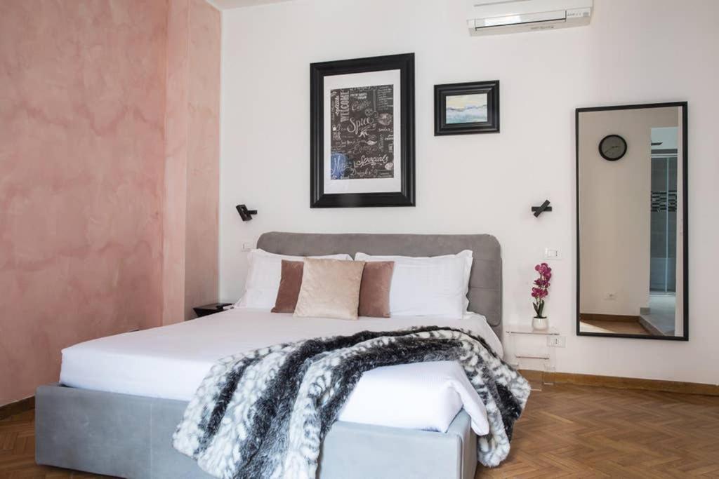 Pink Intimate Jacuzzi Suite Trastevere - Top Collection Rome Exterior photo